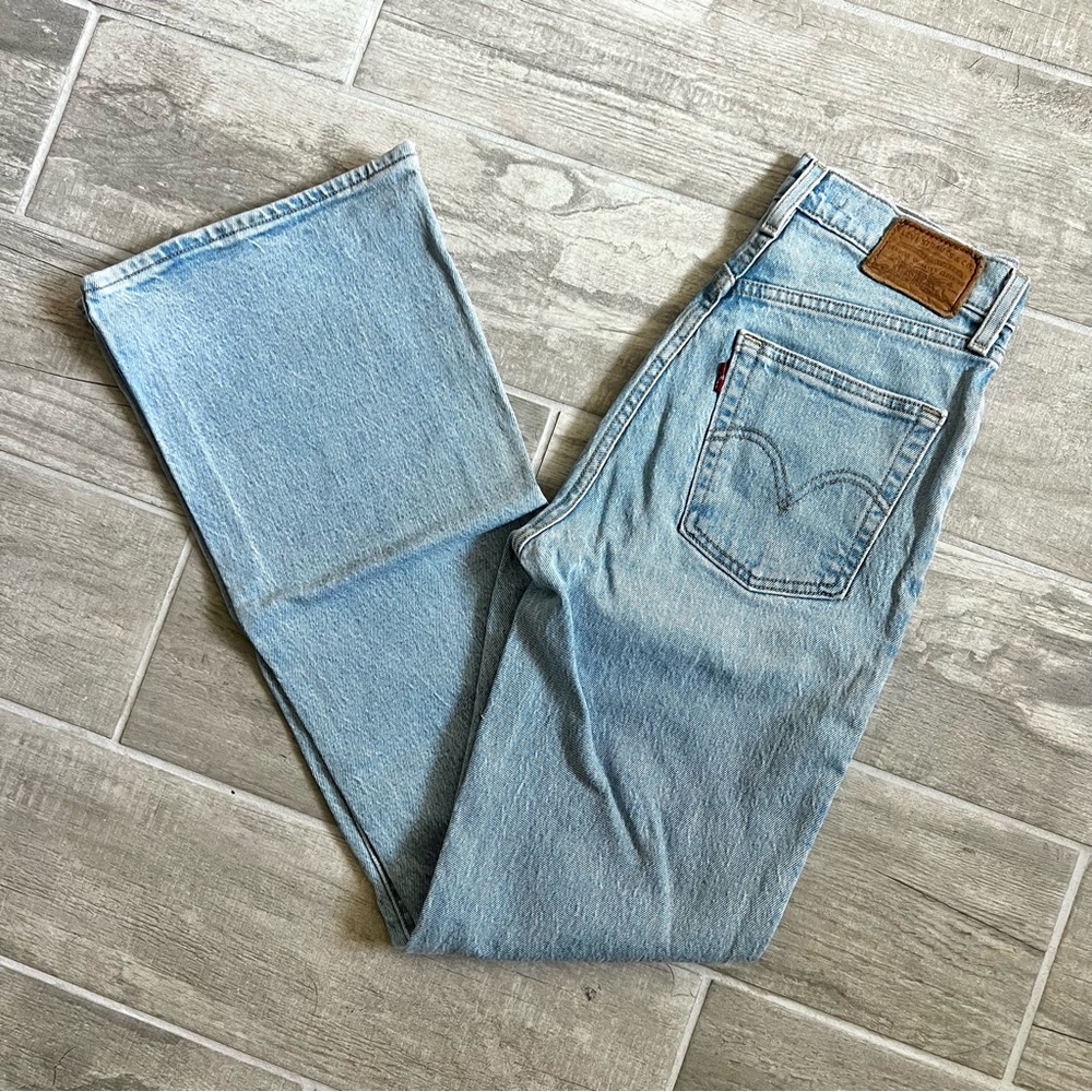 Levis Premium Ribcage Flare Size 24